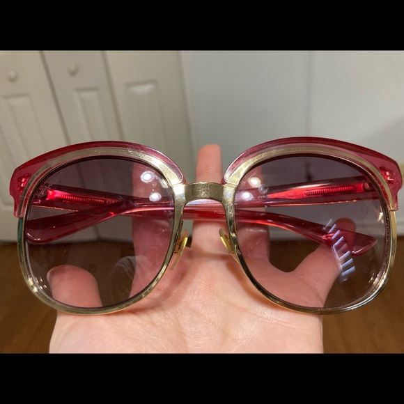 Gucci sunglasses